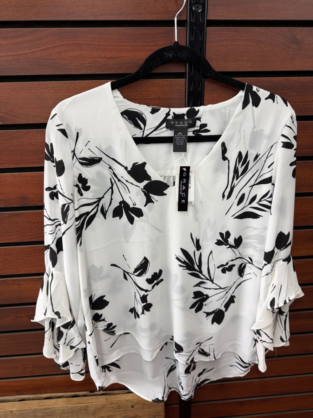 Grace Elements Black & White Floral V-Neck Ruffle Sleeve Blouse